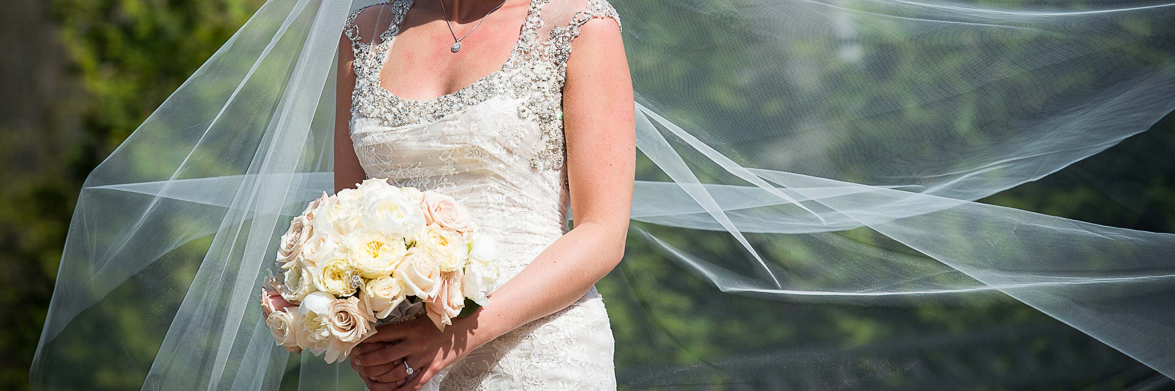 Bride Wedding Veil Flower Bouquet