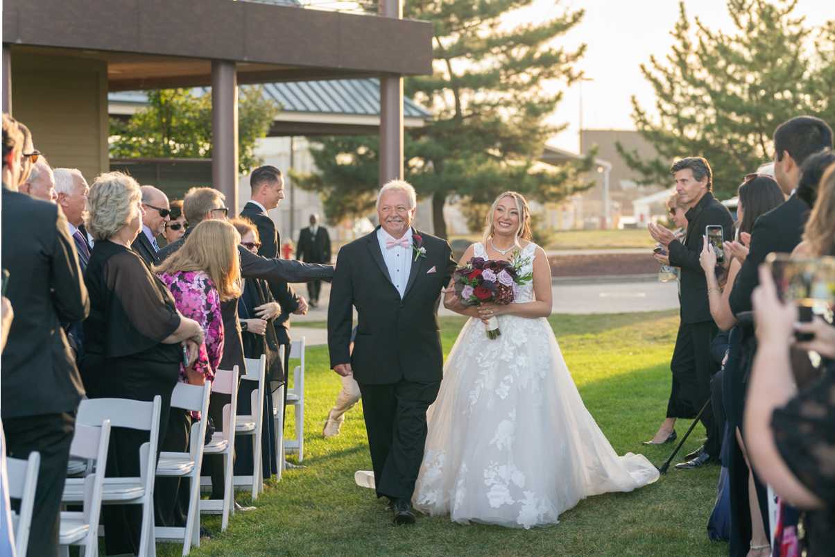 08-jewelHorizontal C050