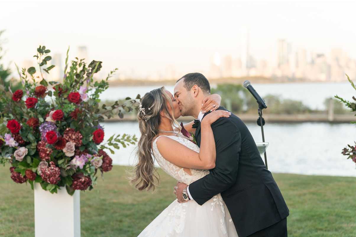 11-jewelHorizontal2 C050