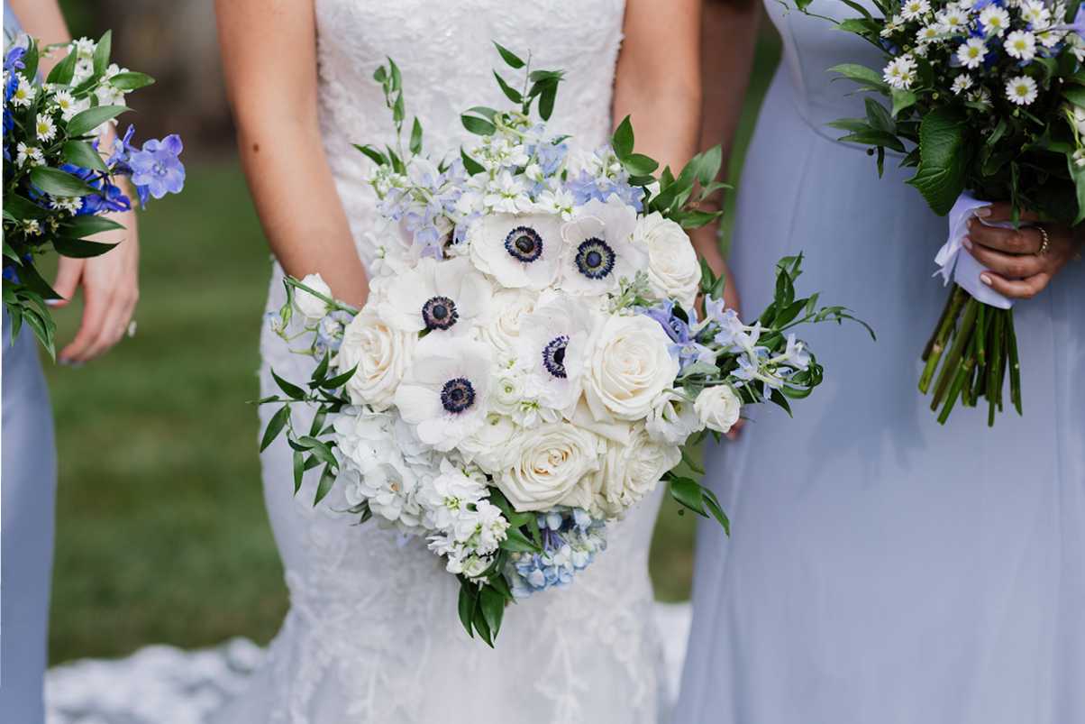 01-SpringBlue-Horizontal C050